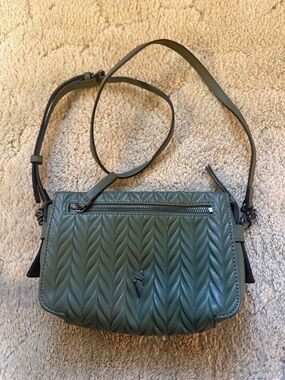 Simply Vera Vera Wang Quilted Crossbody Bag in Olive